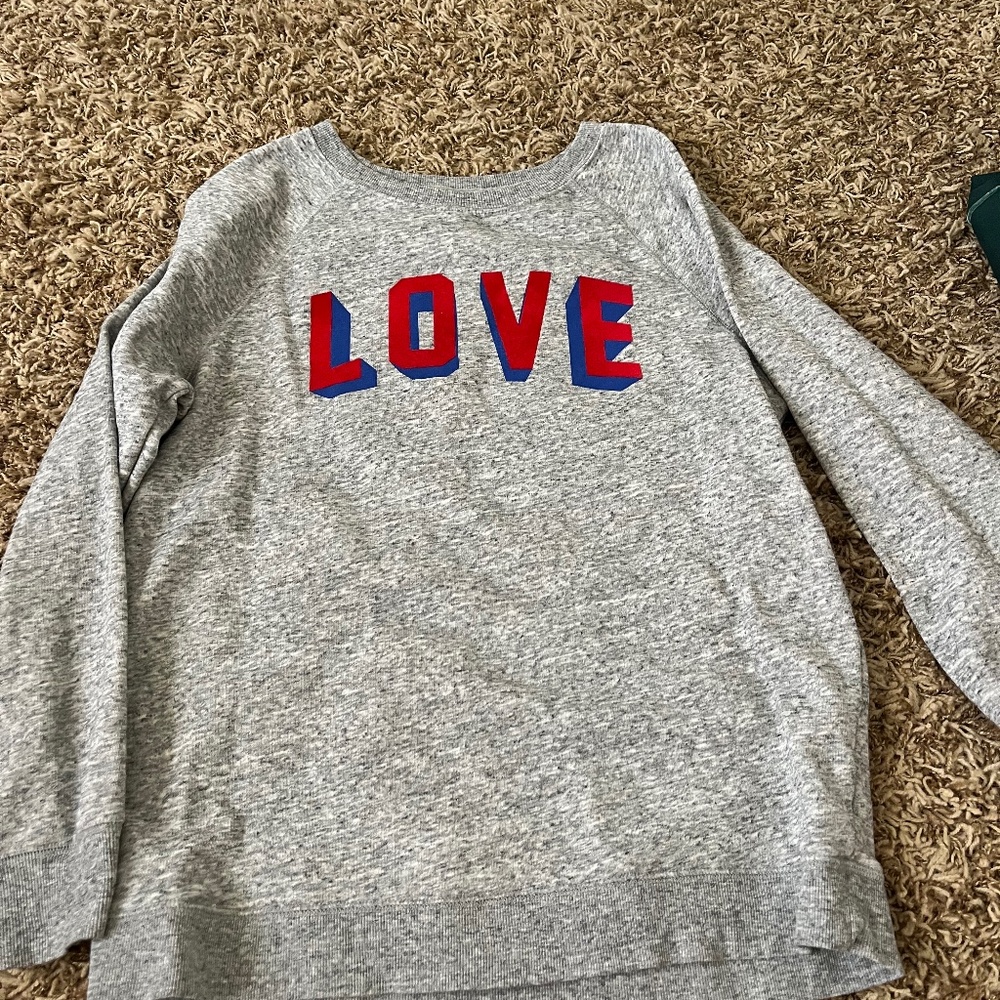 Sweatshirt